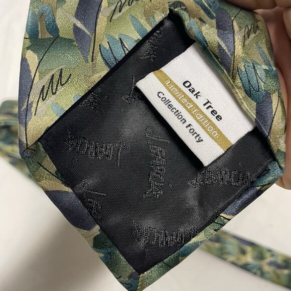 j garcia silk tie Mens Limited Edition Oak Tree 2005 Collection Forty - Picture 9 of 14